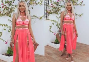 Beth Morgan - Petals And Flowing Fabric - Solo Porn Gallery