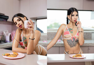 Tormenta: Cakes And Fuck Machine - Watch4Beauty - Solo HD Gallery