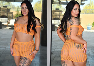 Taylor - Patio Squirt - FTV Milfs - MILF TGP