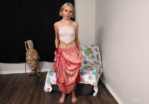 Aurora Vixen - Pareo - ALS Scan - Solo Porn Gallery
