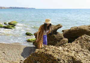Dakota - Alone with the Sea - Stunning 18 - Teen Sexy Gallery