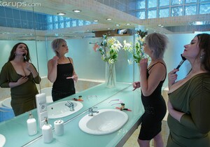 Cinthia Hunter, Eveline Magic - Karup's - MILF Sexy Gallery