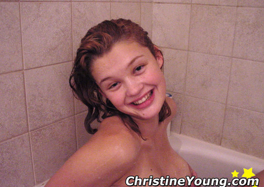 Christine Young - Solo Nude Pics
