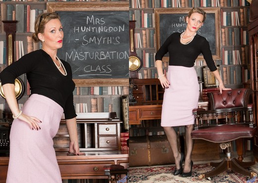 Mrs Huntingdon Smythe - Masturbation Class - MILF Hot Gallery
