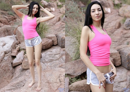 Araya Acosta - Nubiles - Teen Sexy Photo Gallery
