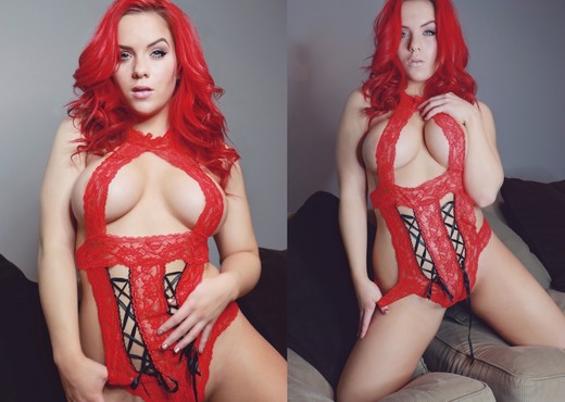 Harley teases in red lace - Solo Image Gallery