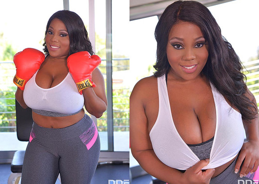 Voluptuous Personal Trainer: Big Black Tits Fucked Hard - Boobs Nude Pics