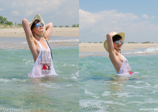 Jeny Smith - Naked On The Beach - Solo Sexy Photo Gallery