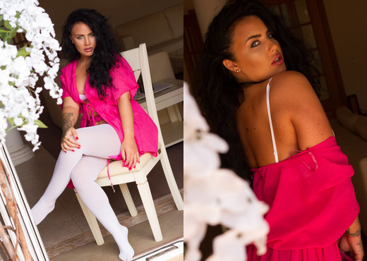 Olivia Paige - Perfect In Pink - More Than Nylons - Solo Hot Gallery