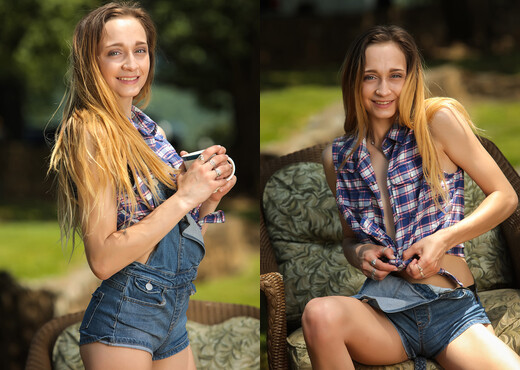 Melody In Overalls Getting Naked Playing With A Toy - Teen Sexy Photo Gallery