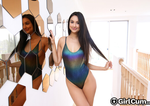 Eliza Ibarra - Toy Test - 7 Orgasms - GirlCum - Hardcore Sexy Photo Gallery