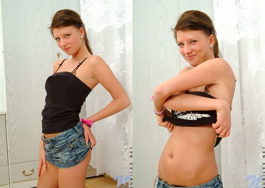 Malinka - Nubiles - Teen Solo - Teen Sexy Photo Gallery