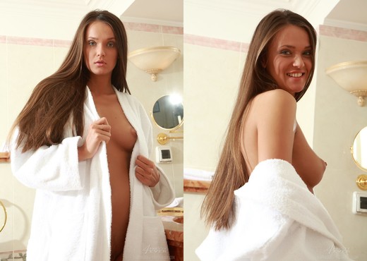 Russian Teen Model Gaby - Exquisite - Solo Porn Gallery