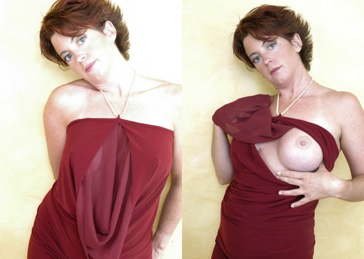 Holly - Karup's Older Women - MILF Picture Gallery