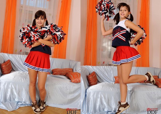 Anna Tatu - naughty cheerleader shows her feet - Feet Picture Gallery
