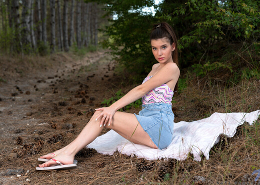Nata Paradise - Back To Nature - Nubiles - Teen Nude Gallery