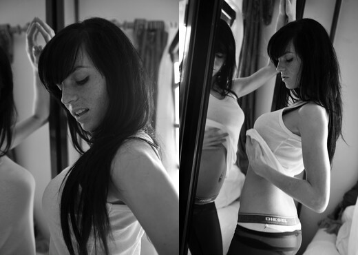 Eileen - ...In Black And White - BreathTakers - Solo Nude Pics