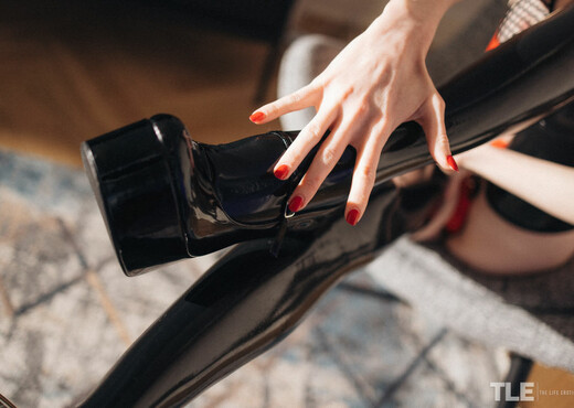 Samantha Rouge - Green And Fresh 1 - The Life Erotic - Solo Sexy Gallery