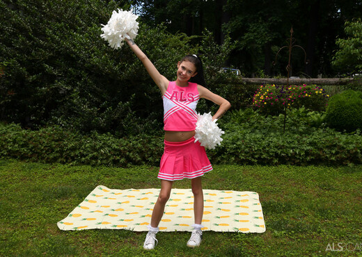 Bella Nova - Eject Button - ALS Scan - Solo Nude Pics