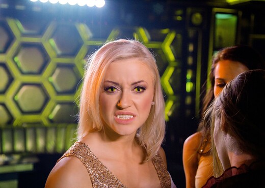 Ferrera Gomez Takes the Stage - Private Classics - Hardcore Image Gallery