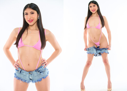 Banging Penelope Woods In Front Of Her Hubby! - DogFart - Interracial Image Gallery