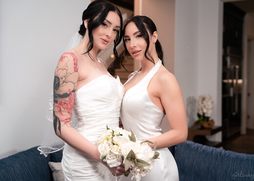Charlotte Sins, Melissa Stratton - Wedding Dance Warmup - Lesbian HD Gallery