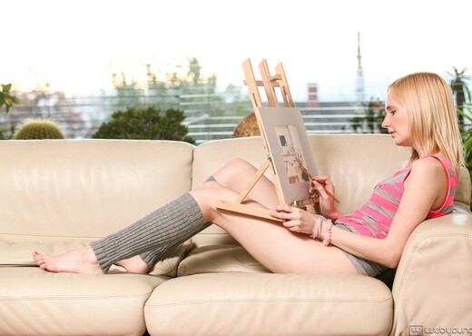 Alice - I Wanna Be A Designer - Adult Time - Solo HD Gallery