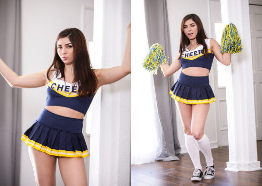 Keira Croft - Three Cheers For Black Cock 4 - Scene 3 - Interracial Hot Gallery