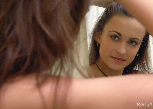 Beata - Speculo - Rylsky Art - Solo Sexy Photo Gallery