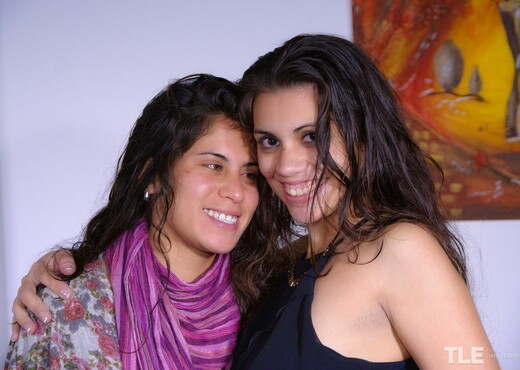 Chela, Darma - Laughter And Games 1 - The Life Erotic - Lesbian Image Gallery