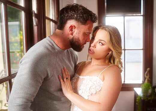 Anna Claire Clouds - Clout - Wicked - Hardcore Sexy Photo Gallery