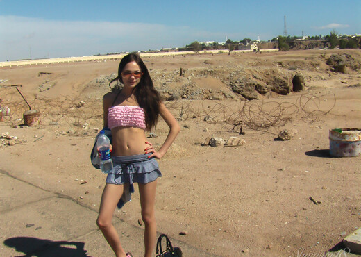 Julia P - Julia - Sex at Beach - Stunning 18 - Teen Porn Gallery