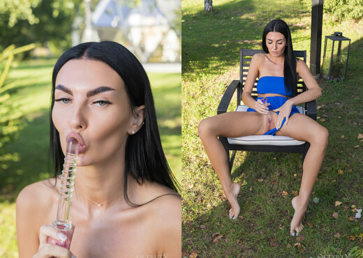 Simon - A Summer Pause 1 - MetArt X - Solo Picture Gallery