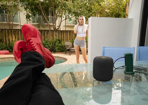 Bri Klein - Karup's - Hardcore HD Gallery