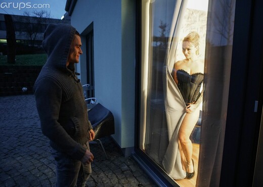 Dominno - Karup's - Hardcore Sexy Photo Gallery