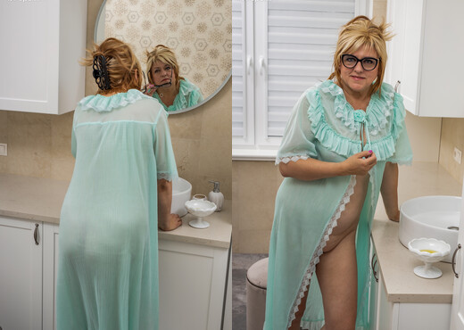 Jane Fox - Karup's Older Women - MILF TGP